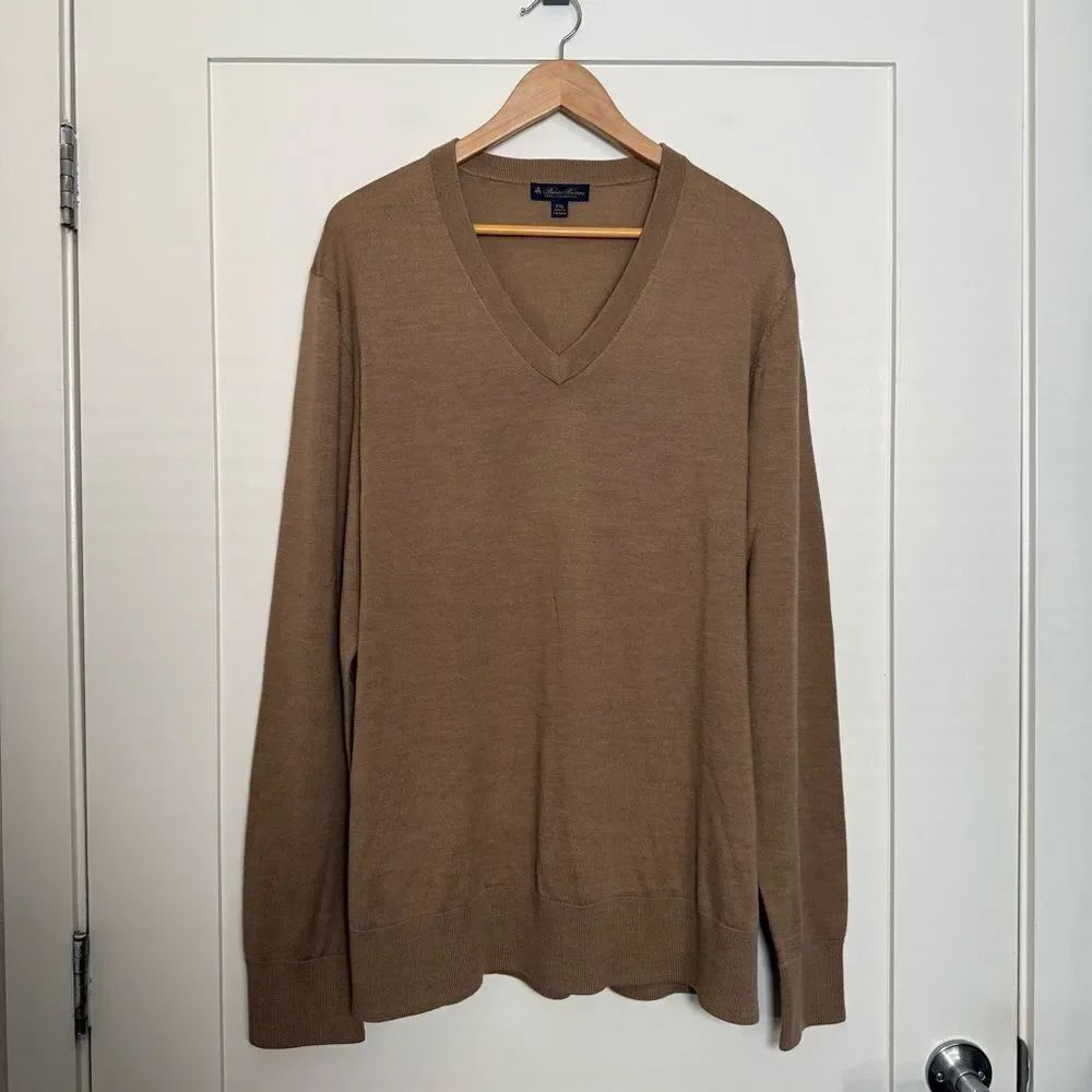 Brooks Brothers Sweater Mens XXL Camel V Neck 100% Merino Wool Preppy Old Money
